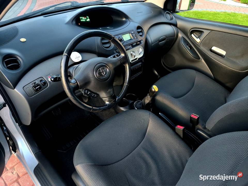 Toyota Yaris Lift 13 Benzyna97 przebieg Klima Yaris Łochów sprzedam