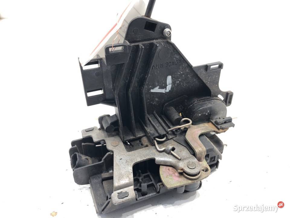 ZAMEK DRZWI LEWY PRZÓD VW GOLF IV Kombi 9906 sprzedam