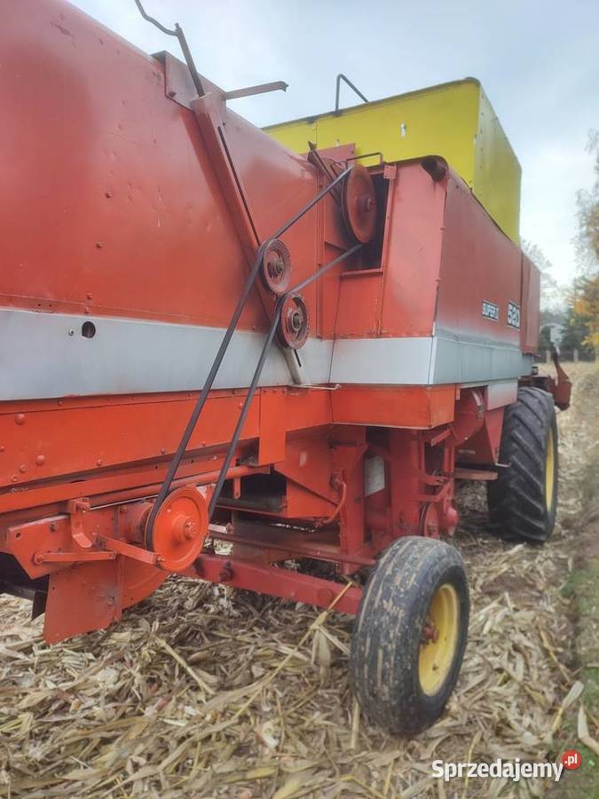 Kombajn Ferguson 520 heder do kukurydzy i zboża nieuszkodzony Brzeziny