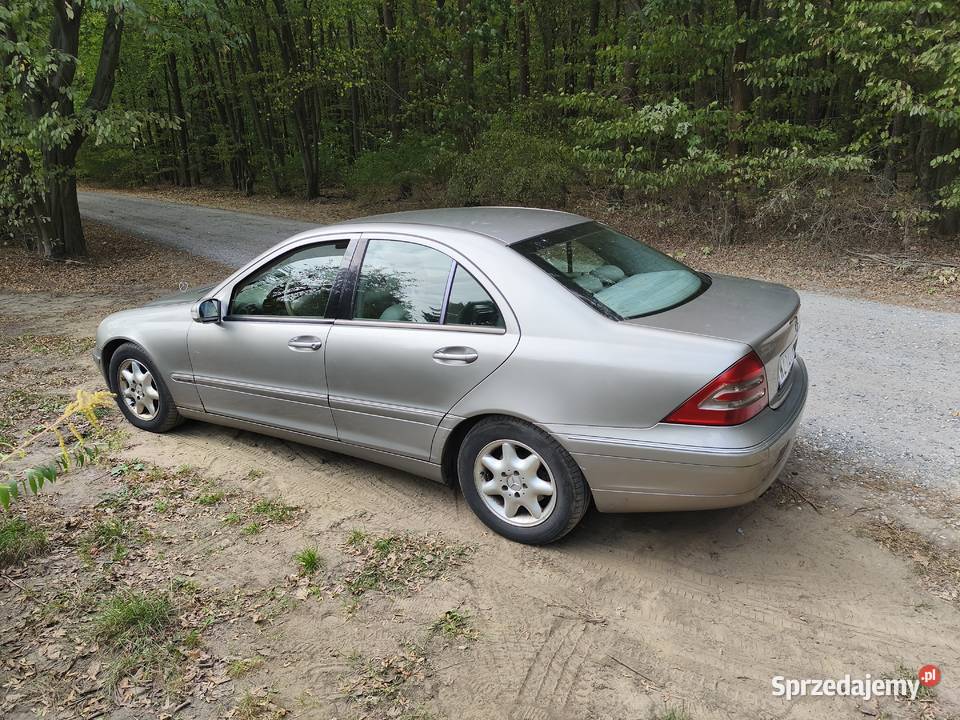 Mercedes w203 22 cdi nieuszkodzony Samochody osobowe