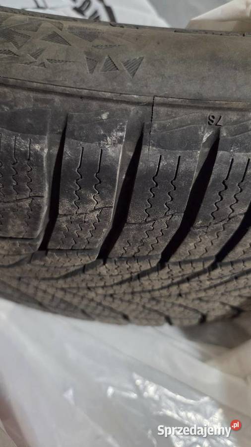 Opony Zimowe Nexen r17 205 50 2025 Zamość sprzedam