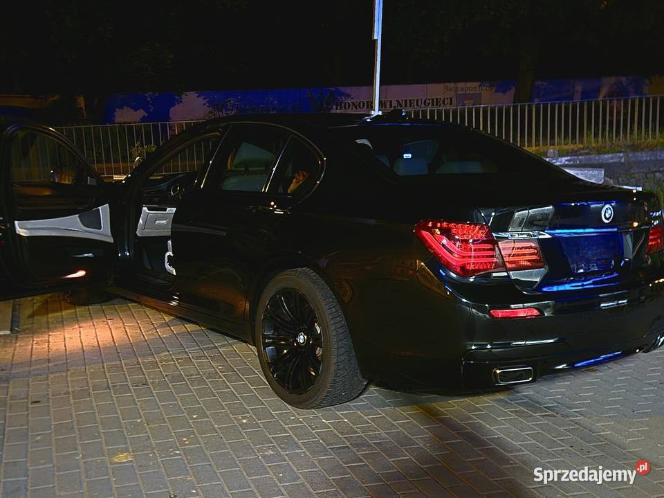 BMW M750i MSport 449LCIniski przebieg dolnośląskie Świebodzice sprzedam