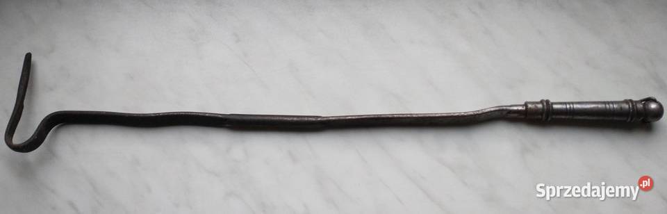 Stary pogrzebacz ręcznie kuty