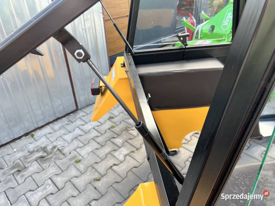 Kabina ciągnikowa kabina Ursus MF235 T25 RUSKI Przysucha sprzedam