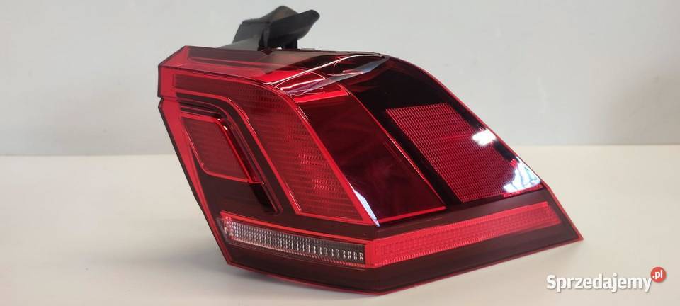 VW TIGUAN ALLSPACE LAMPA PRAWY TYŁ 5NL945096A dolnośląskie