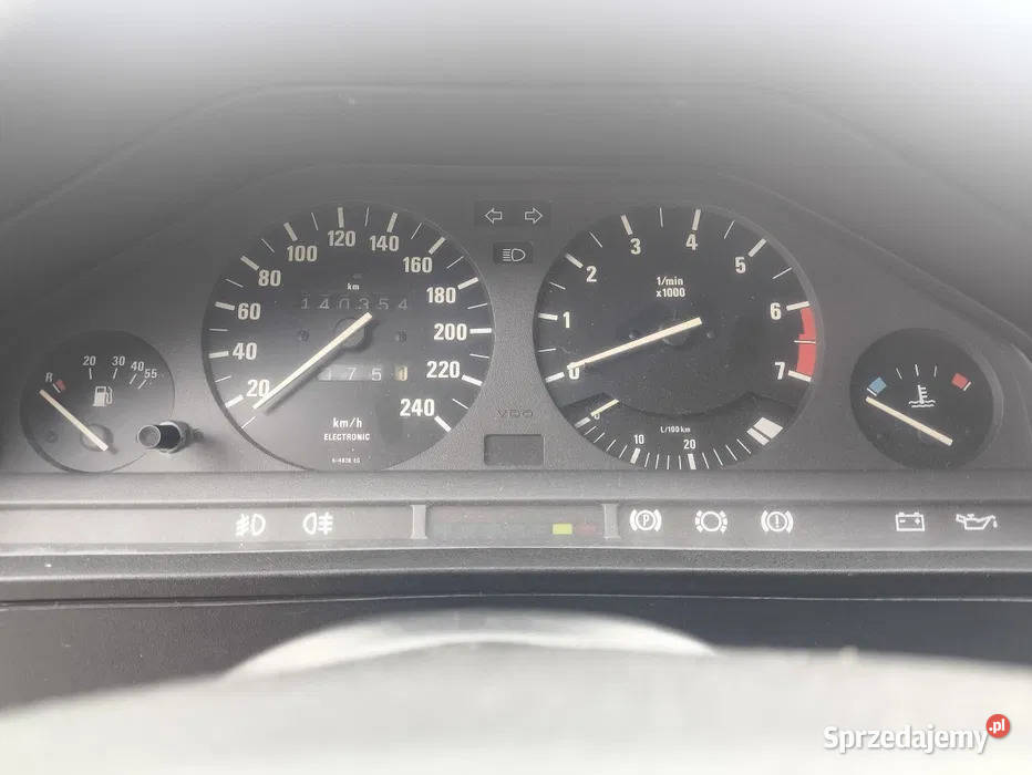 BMW serii 3 e30 316i 99 1989 zadbany Wieliczka