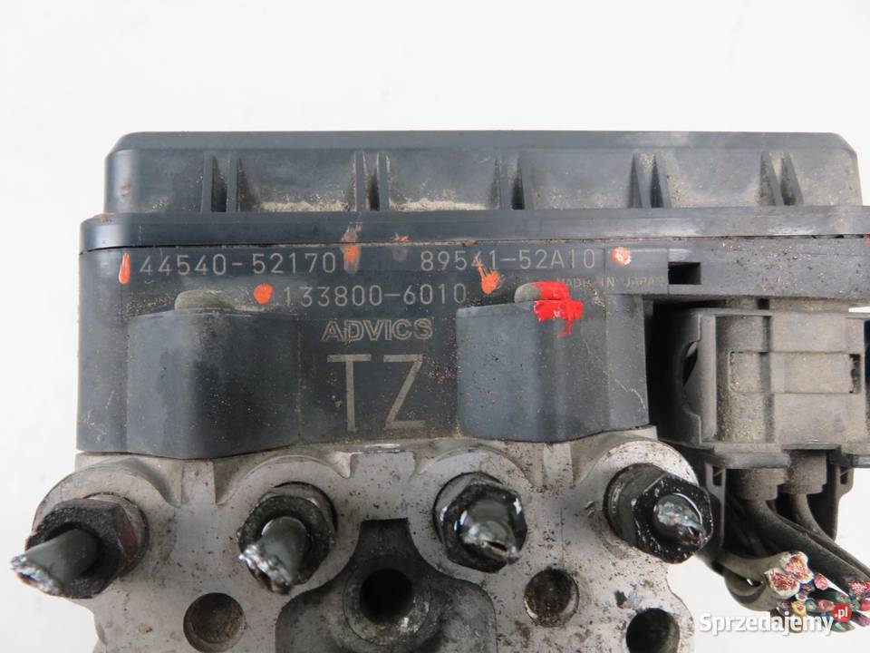 POMPA ABS TOYOTA URBAN CRUISER Części samochodowe