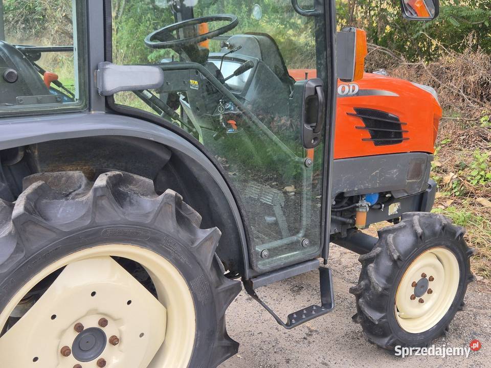 Traktorek KUBOTA T240D 24 44 Wspomaganie