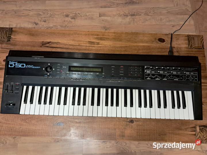 ROLAND D50 Kultowy syntezator lat 80 Instrumenty klawiszowe i MIDI