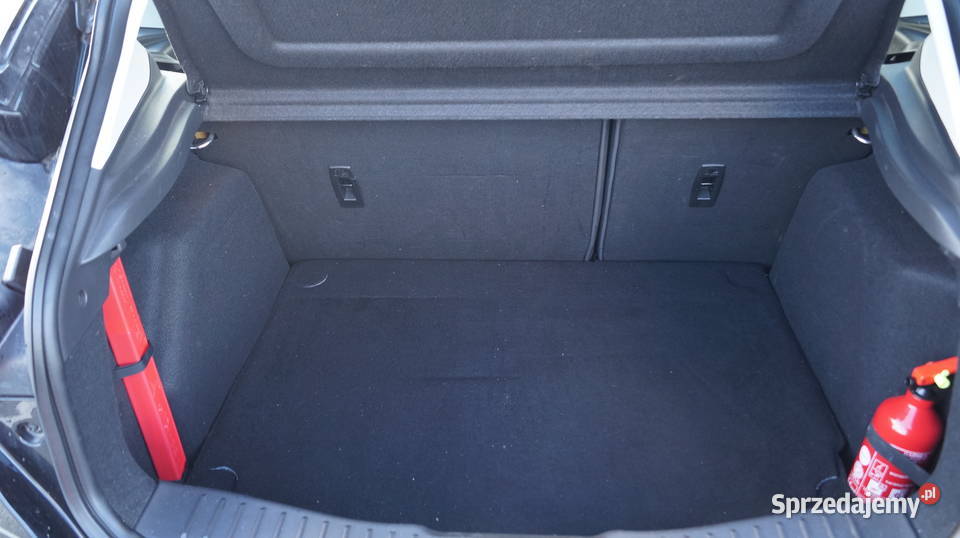 Ford Focus 10 automat Titanium radio