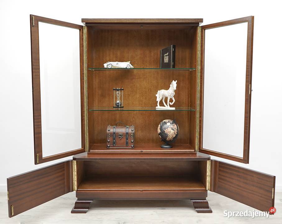 Zabytkowa witryna z lat 30tych w stylu art deco Jerka