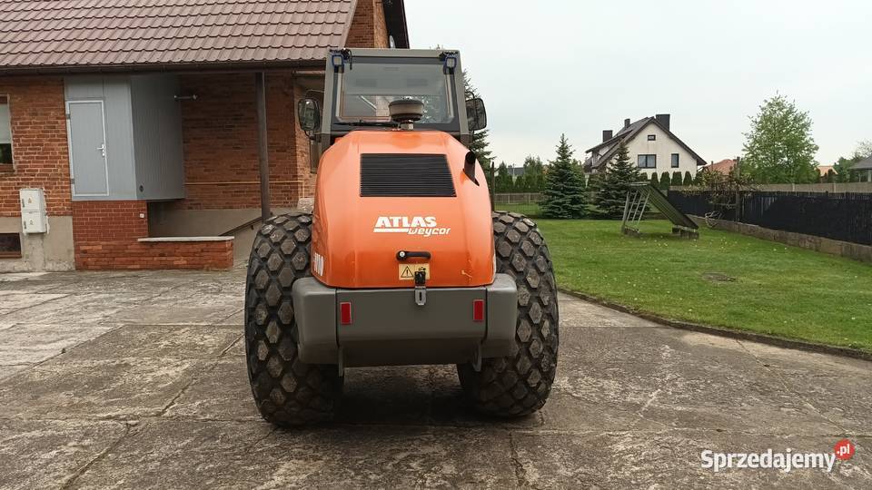 Walec do robót ziemnych Atlas AW 1110 Rząśnia
