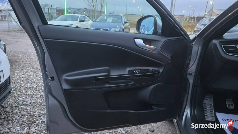 Alfa Romeo Giulietta ledy climatronic super stan Zarejestrowany w Polsce Lębork