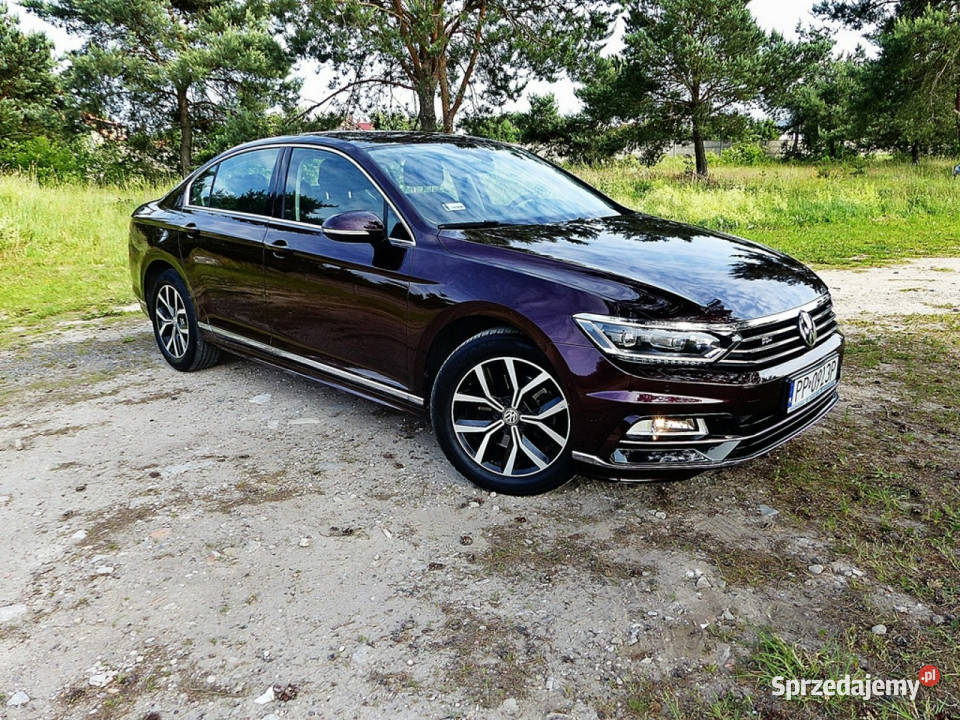 Volkswagen Passat 18 asystent pasa ruchu Piła