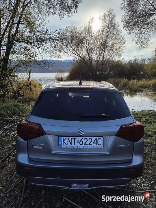 Suzuki Vitara niski przebieg benzyna lakier metallic Podwilk