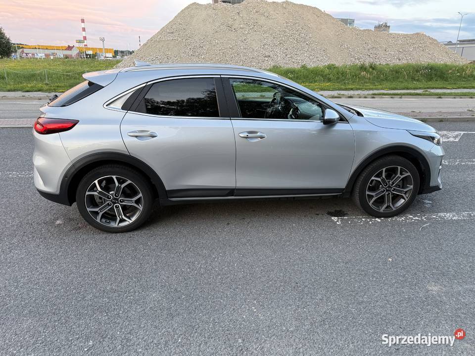 KIA XCeed Plug In Bezwypadkowy Full Wersja 1600cm3 świętokrzyskie Kielce sprzedam