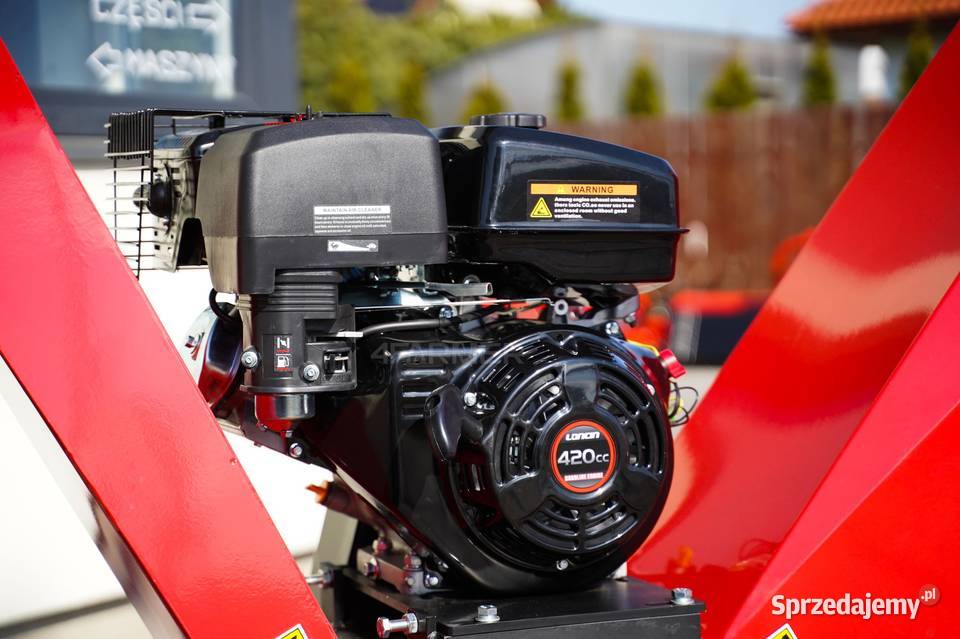 Rębak spalinowy tarczowy DRCS15HP 4FARMER 15 Tajęcina