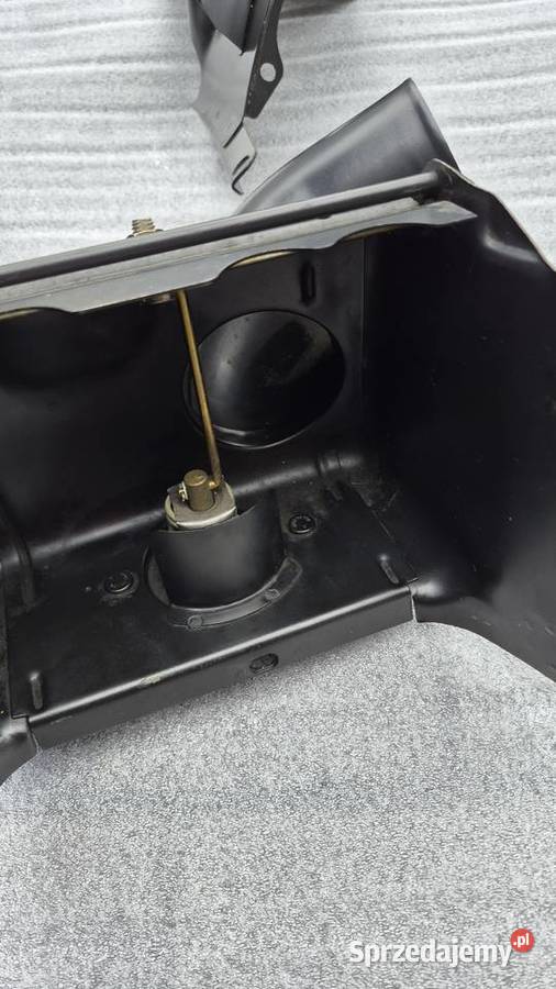 Fiat 126p nowe osłony silnika obudowy termostat wielkopolskie Środa Wielkopolska