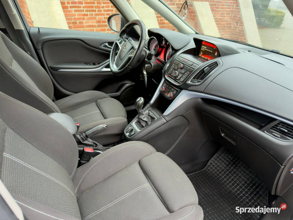 Opel Zafira 7os 16CDTI 136 198 Super Stan nieuszkodzony Zwoleń
