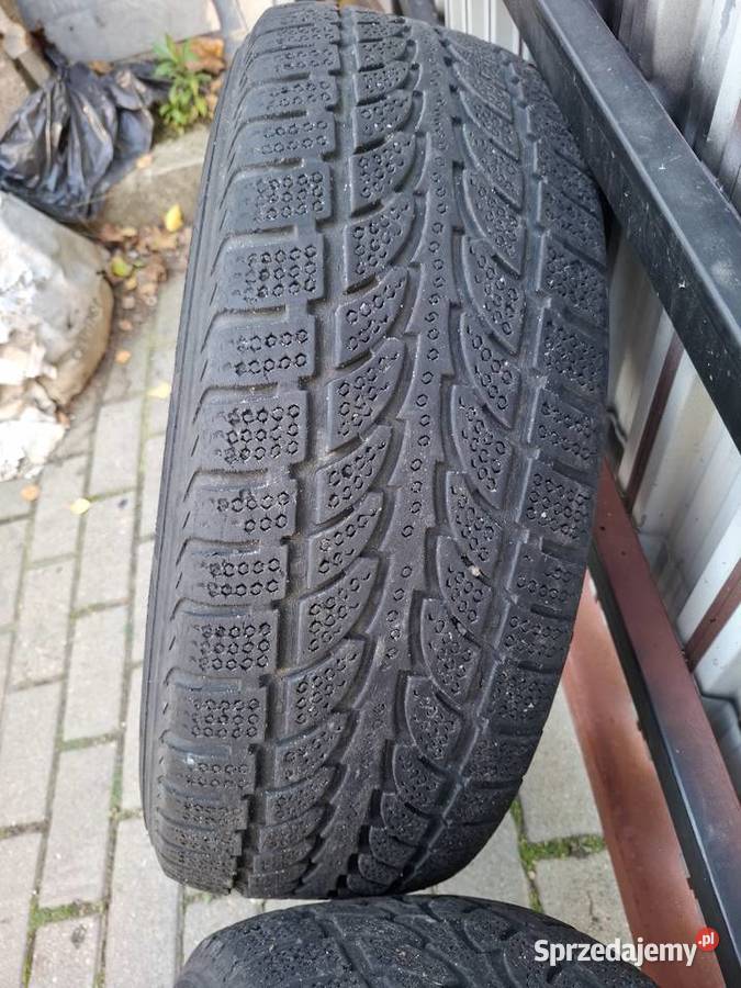 Opony zimowe 2256517XL Samochodowe Częstochowa