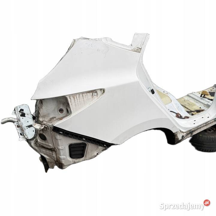 Błotnik prawy tył tylny ćwiartka prawa Kolor WD Barłogi sprzedam