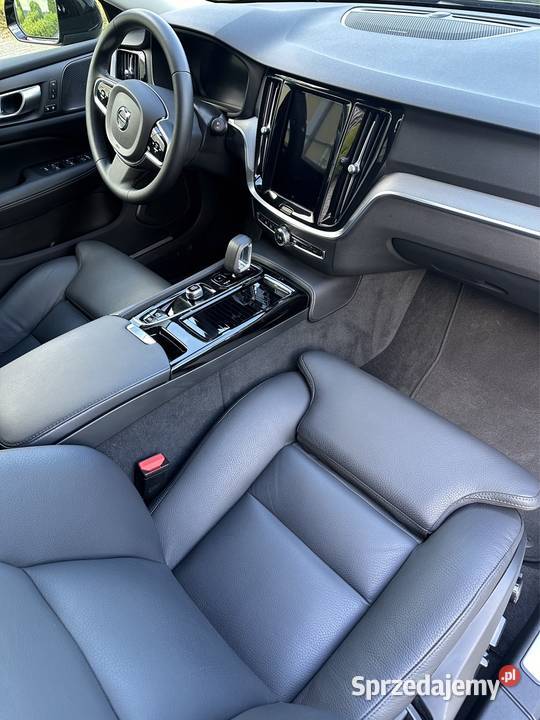 Volvo V60 Plus Dark Recharge PlugIn Hybrid AWD V60 Sulechów