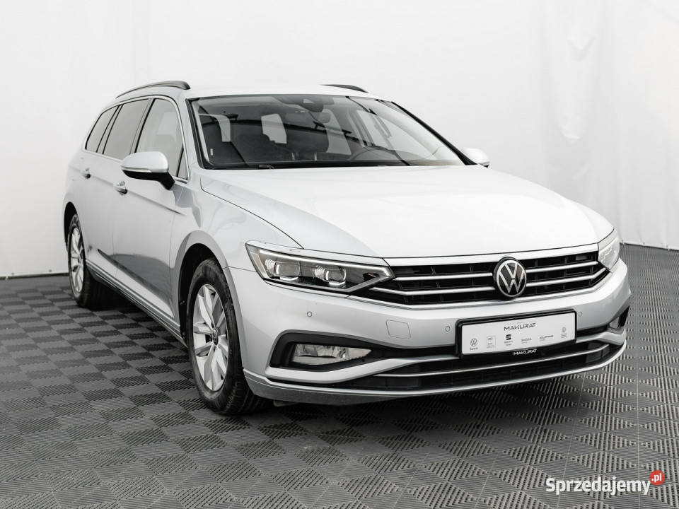 Volkswagen Passat GD5C87720 TDI Business DSG Kombi Passat Pępowo