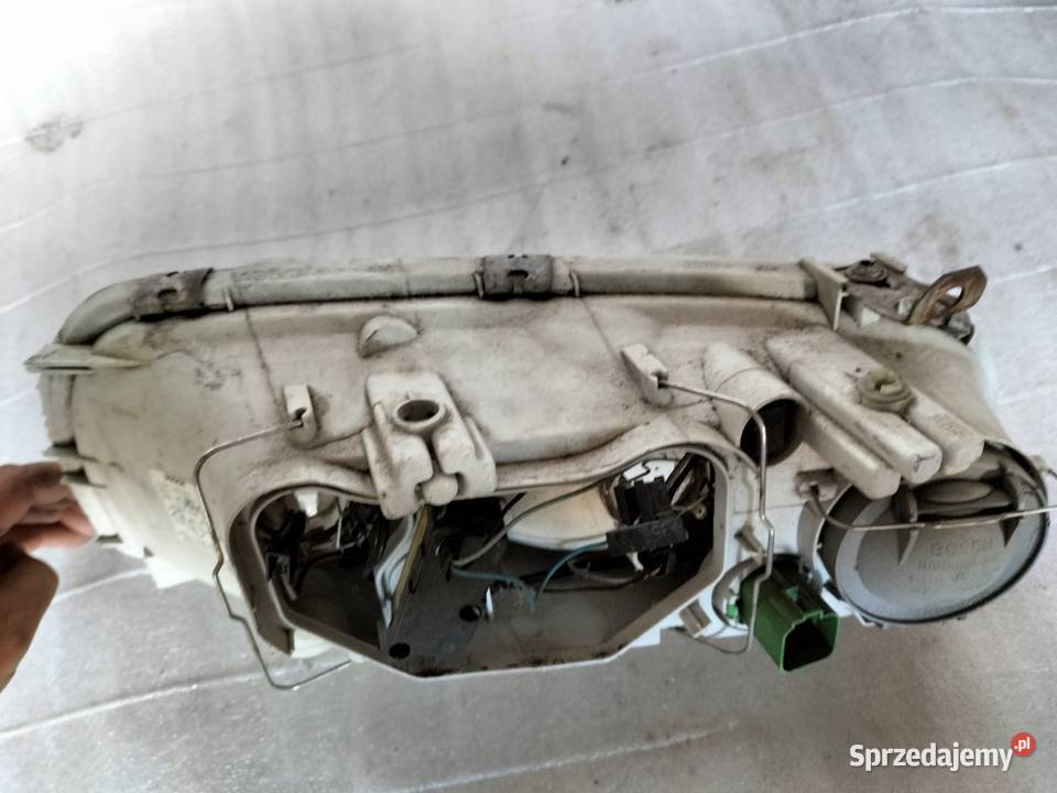 LAMPA PRAWA PRZÓD FORD FIESTA MK4 96FG13005AG lampy przednie