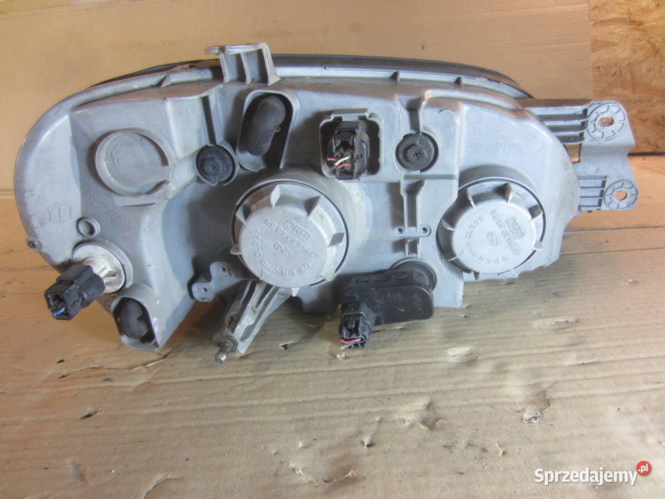 kia carnival lampa przód lewa sprzedam