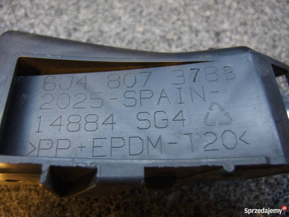 SEAT IBIZA IV SLIZG ZDERZAKA PRAWY TYŁ 6J4807378 osobowe Wągrowiec