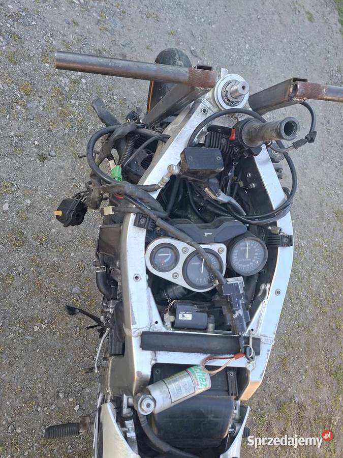Suzuki gsxr 1100w na części zakup w całości Nidzica