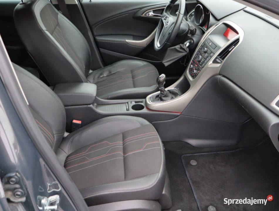 Opel Astra 14 T manualna Astra Lublin