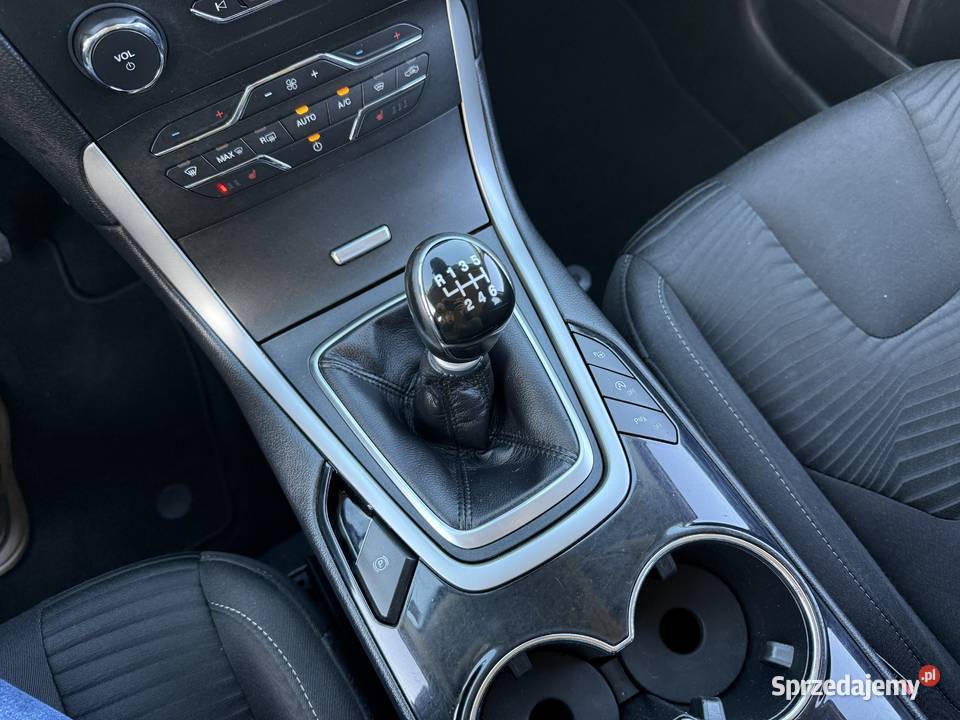 Ford S 15 BENZYNA Klimatronik Nawigacja Kamera światła przeciwmgielne wielkopolskie Konin