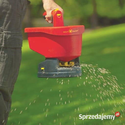 Rozsiewacz na baterie WOLFGarten WEB Tuchom