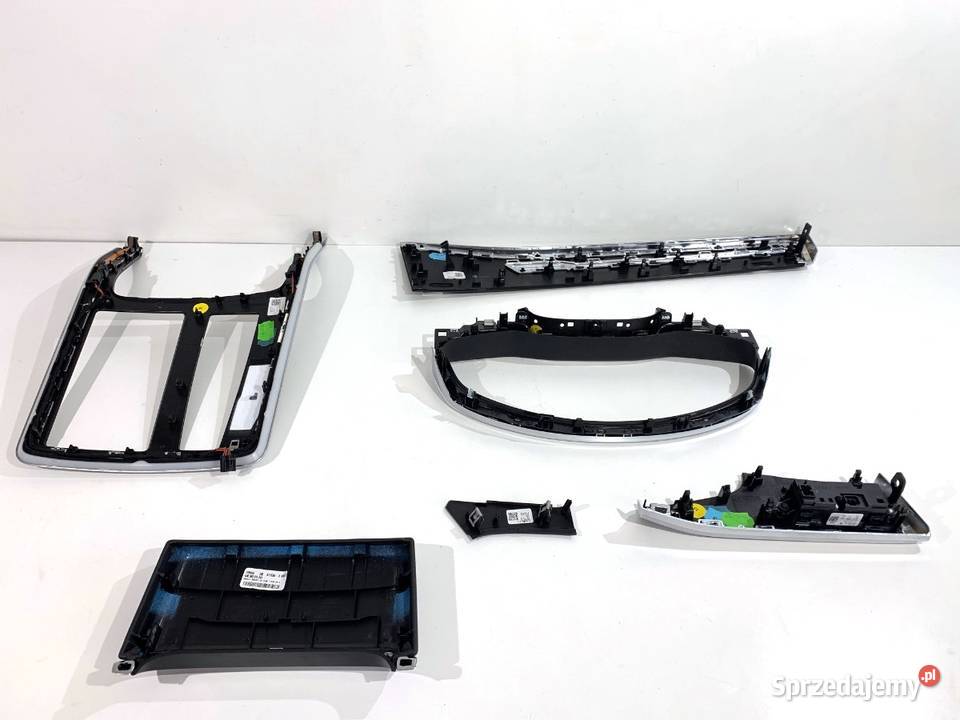 LISTWY DEKOR AUDI Q8 4M8857720D SUV WYKOŃCZENIE sprzedam