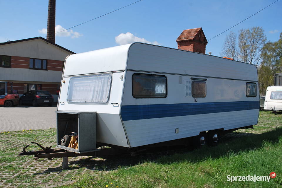 DUŻA PRZYCZEPA KEMPINGOWA KNAUS NA DZIAŁKĘ Grzebowilk
