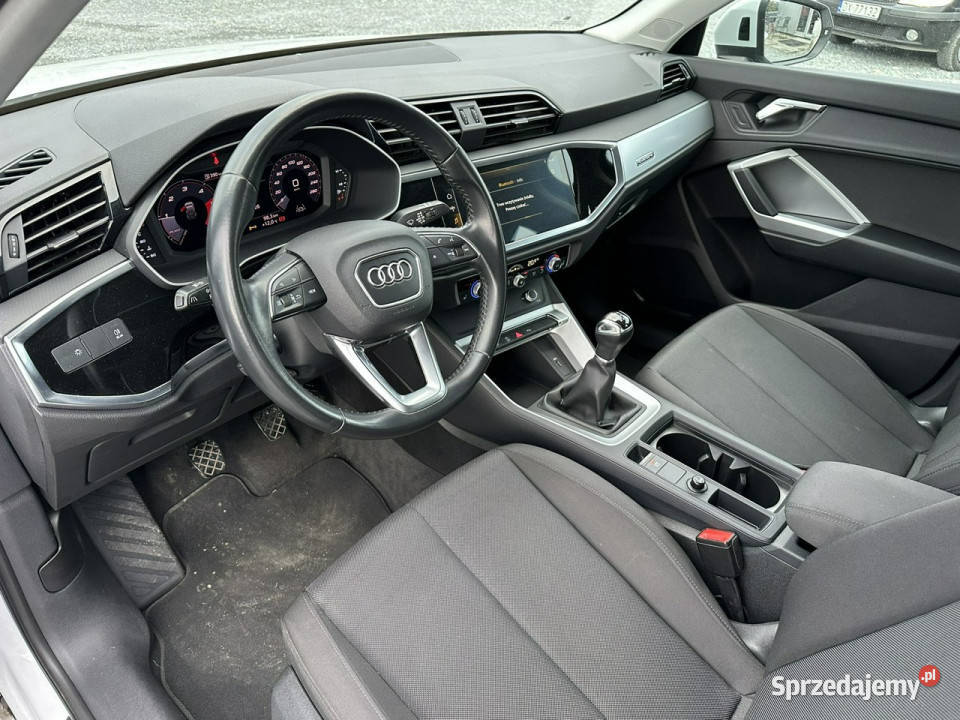 Audi Q3 20 TDi 150 2019r 4x4 kamera cofania asystent pasa ruchu Samochody osobowe