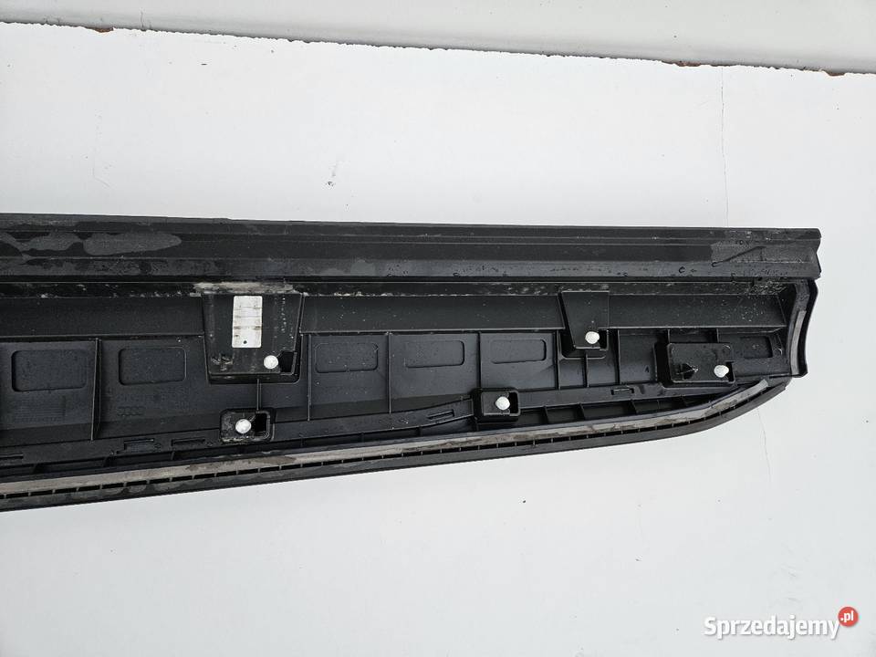 AUDI Q7 4M0 LIFT SLINE LISTWA DRZWI PRAWY PRZÓD osobowe Międzychód sprzedam