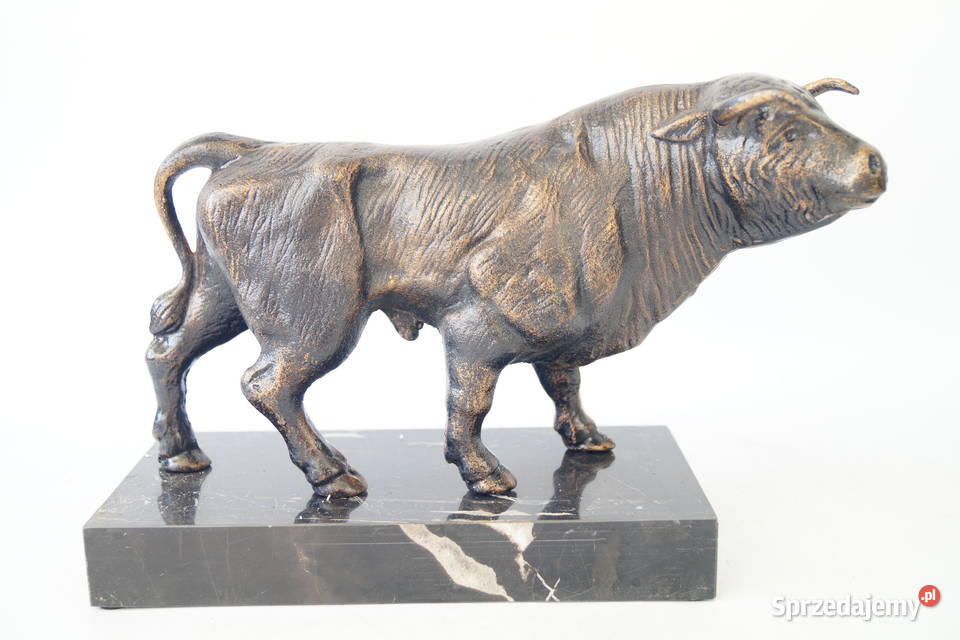 Figura żeliwna rzeźba BYK masywna dekoracja wielkopolskie Gizałki