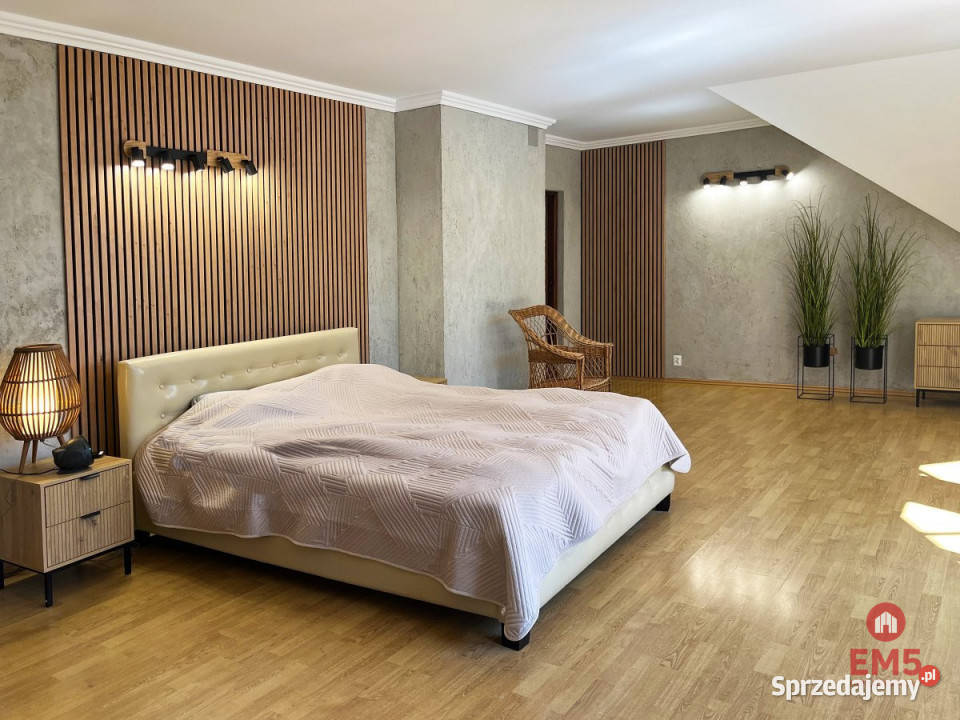 Dom wolnostojący PorosłyKolonia 376m2 Rok budowy 2000 podlaskie Porosły-Kolonia