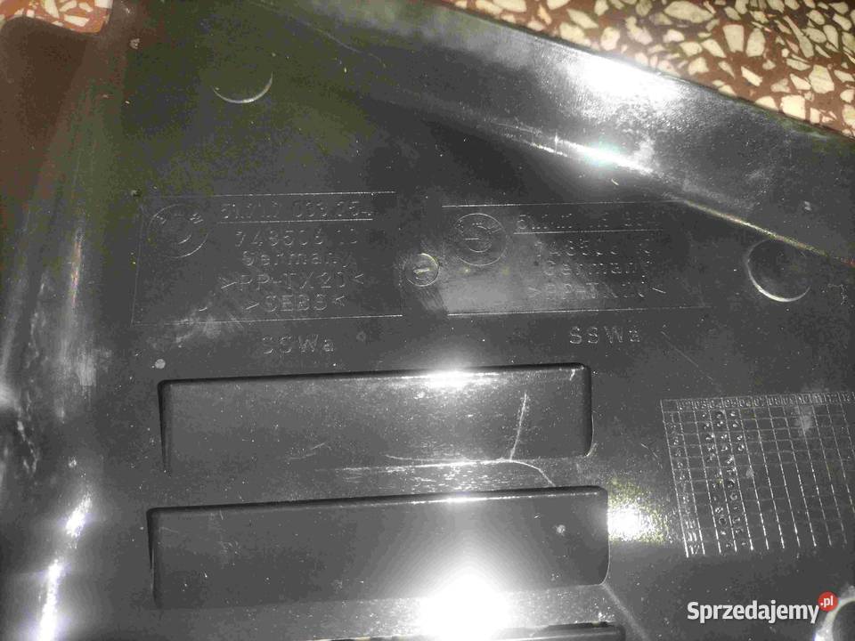 Osłona nadkola dolna prawa BMW E60 E61 Poręba sprzedam