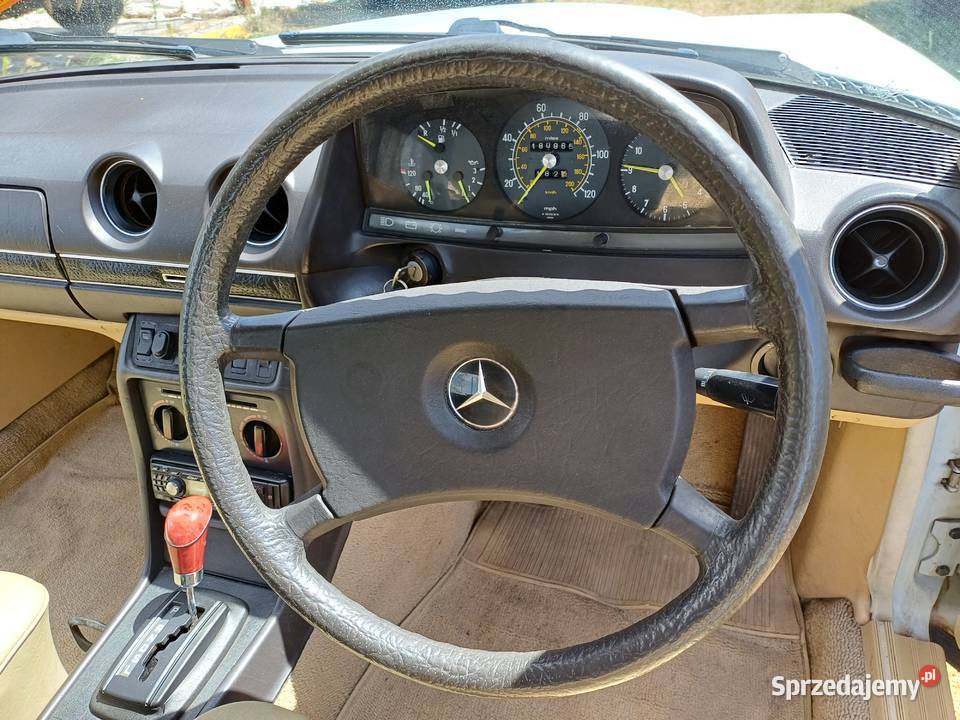 Kompletne wnętrze Mercedes W123 jasnobeżowy Jelcz-Laskowice