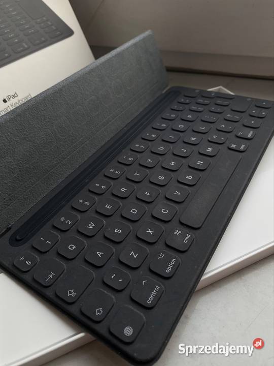 Zestaw iPad Apple pencil Smart keyboard etui