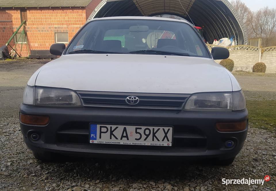 TOYOTA COROLLA E10 SEDAN 14XLI 88 1992 r wielkopolskie Kalisz