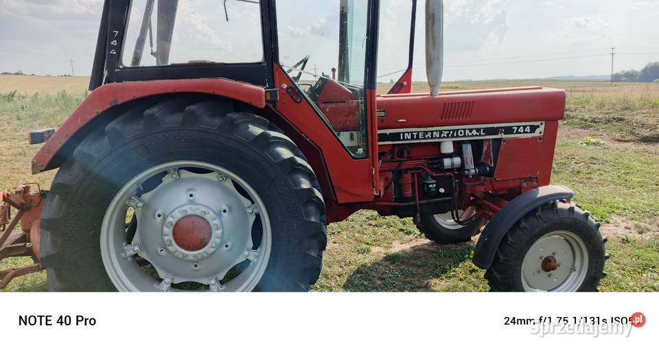 Ciągnik rolniczy international 744 Skrzynia biegów Manualna Gruszka Zaporska