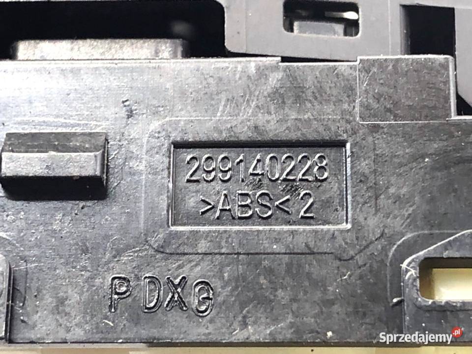 PRZEŁĄCZNIK REGULACJI LUSTEREK HYUNDAI i20 II