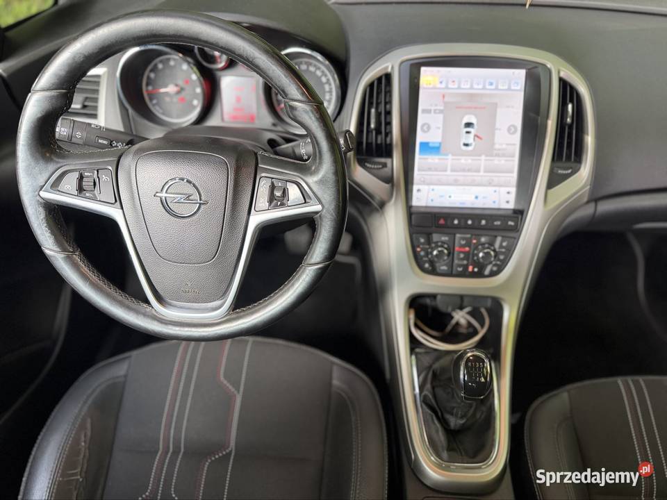 Opel Astra J 150 lat opla wersja Kombi Rybnik sprzedam