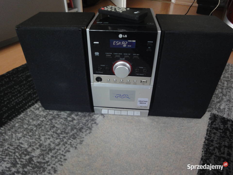 Wieża LG z pilotem i kolumnami Wieże i miniwieże Kraków