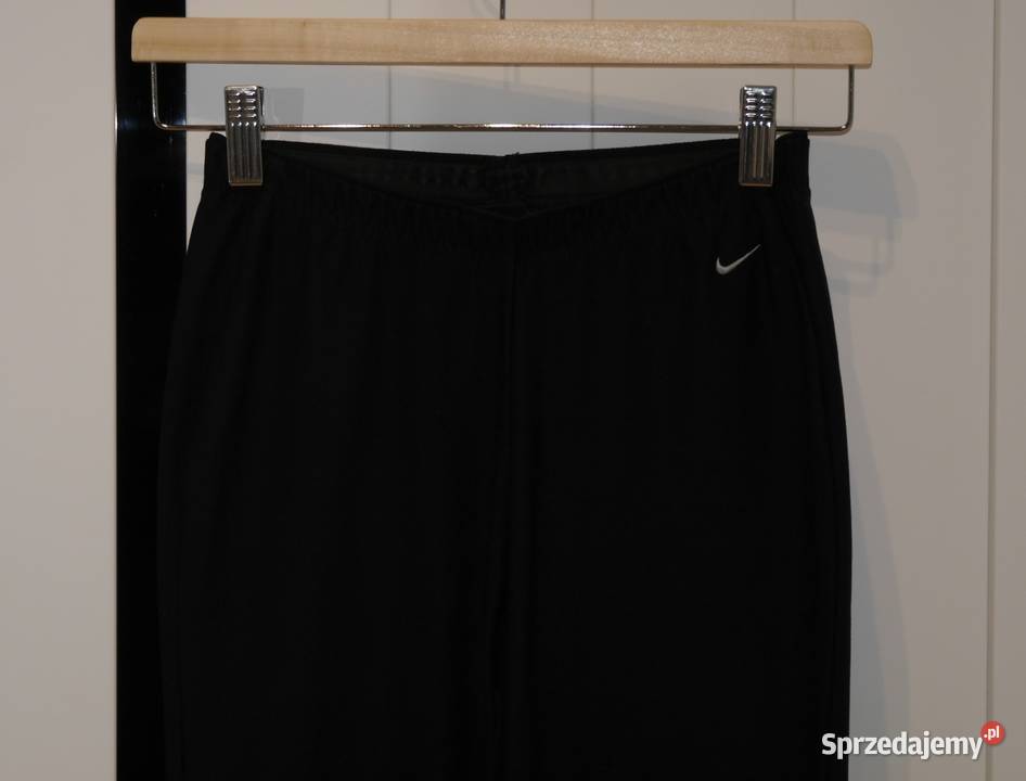 Nike świetne spodnie dzwony legginsy 34 XS Wrocław