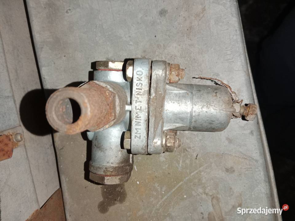 Regulator ciśnienia nowe oryginał 42480170 ursus ciężarowe